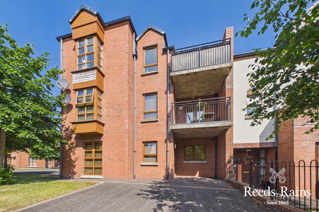 44 Redwood Grove, Dunmurry, Belfast, BT17 9RN