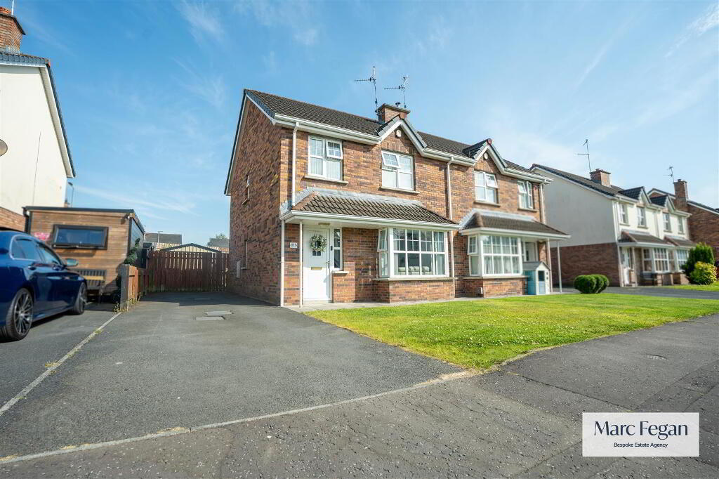 111 Carrigart Crescent, Tullygally, Craigavon, BT65 5EG
