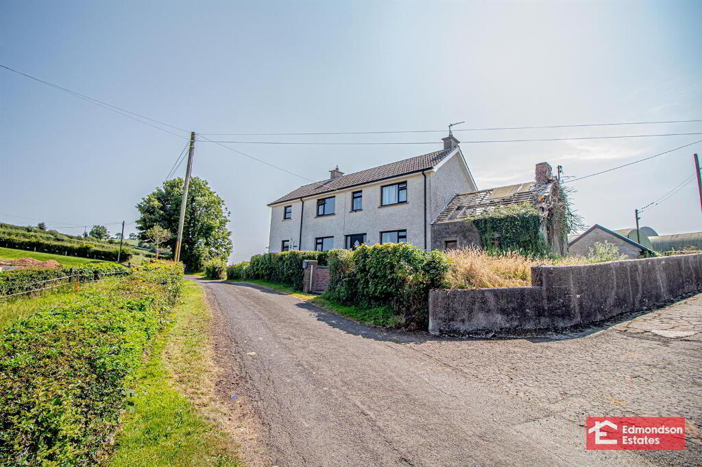 30 Tullynahinnion Road, Portglenone, Ballymena, BT44 8EL