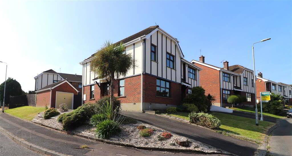 61 Hermitage, Aughnatrisk Road, Royal Hillsborough, BT26 6RJ