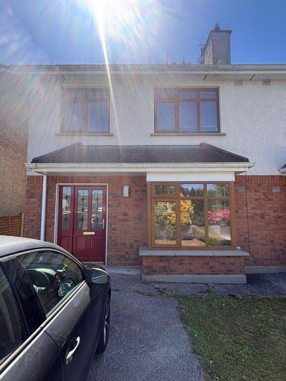 24 The Walk, Herons Wood, Carrigaline, P43HX80