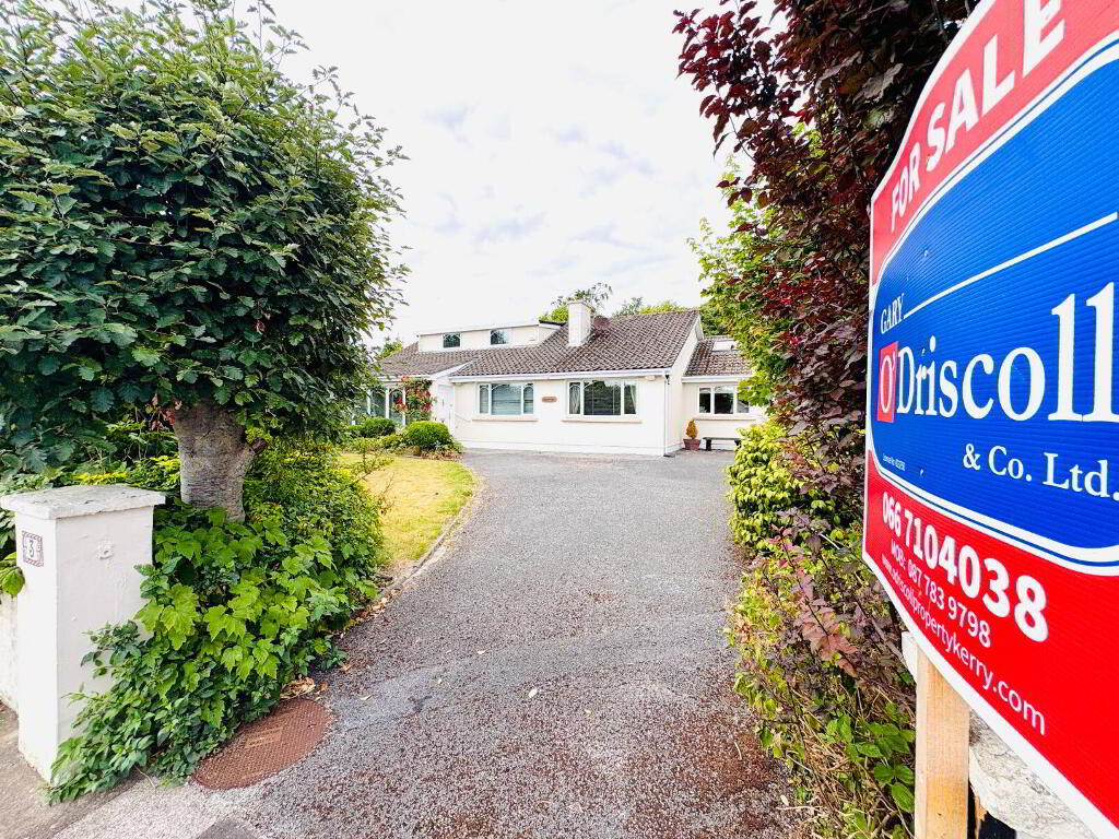 Manorville, 3 Castle Demesne, Tralee, V92WPK4