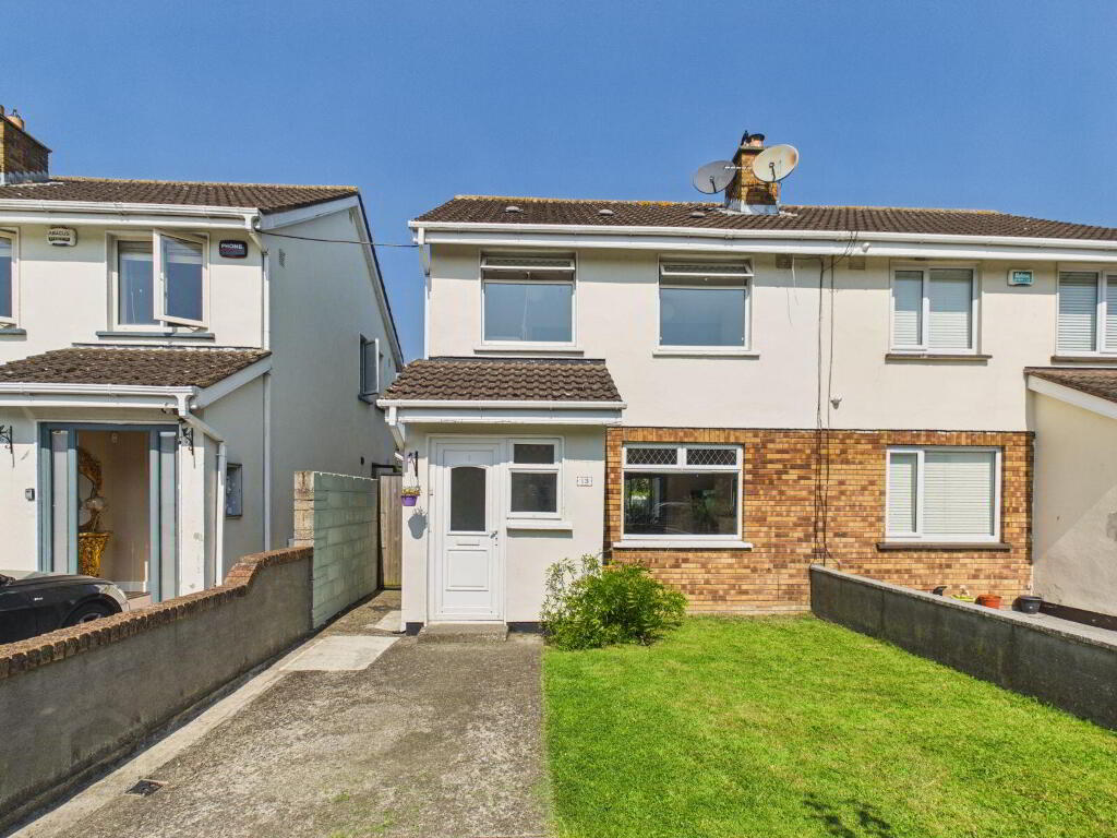 13 Newcourt, Swords, K67A297