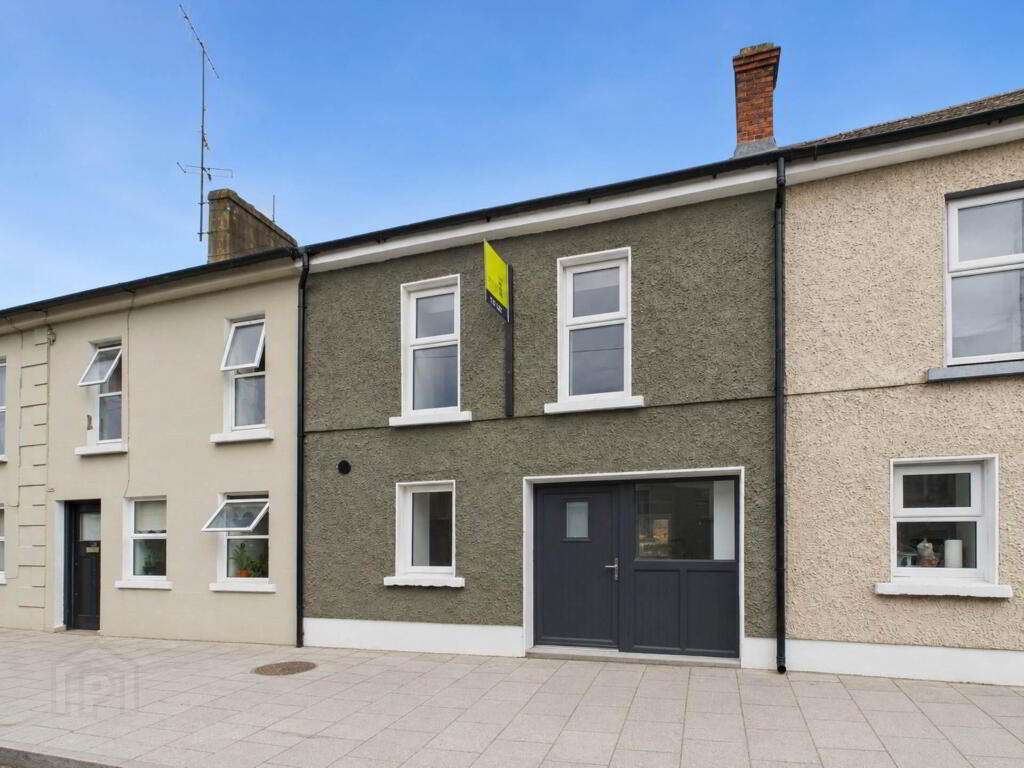 18b Kickham Street, Carrick-On-Suir, E32T044
