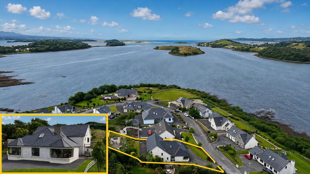 "Sea View", 16 Tullaghcullion, Donegal Town, F94E2X4