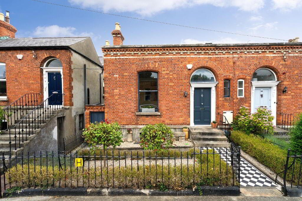 12 Beechwood Avenue Lower, Ranelagh, D06E862