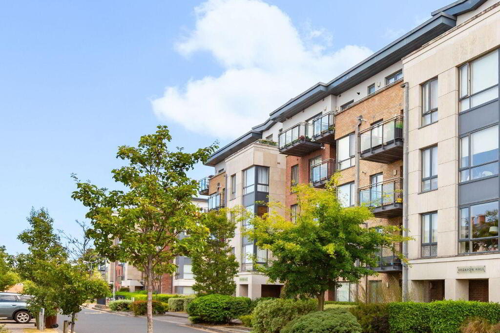 Apartment 2 Ardavon Hall, Hazelbrook Square, Churchtown, Churchtown, D14PR44