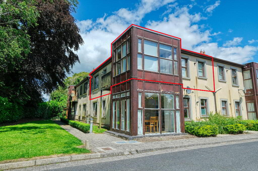16 Saint Albans, Battery Road, N39A218