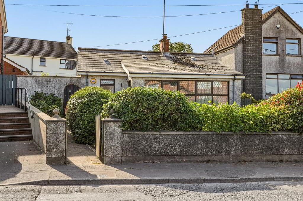 123 Ballynahinch Road, Carryduff, Belfast, BT8 8DP