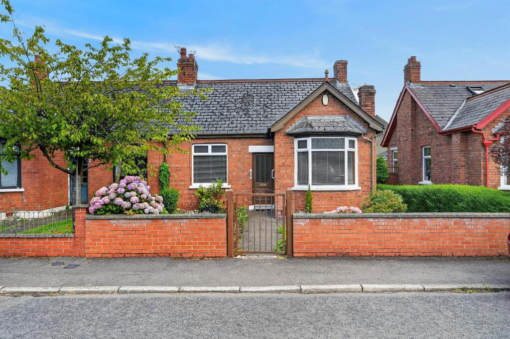 8 Prince Edward Park, Belfast, BT9 5FZ