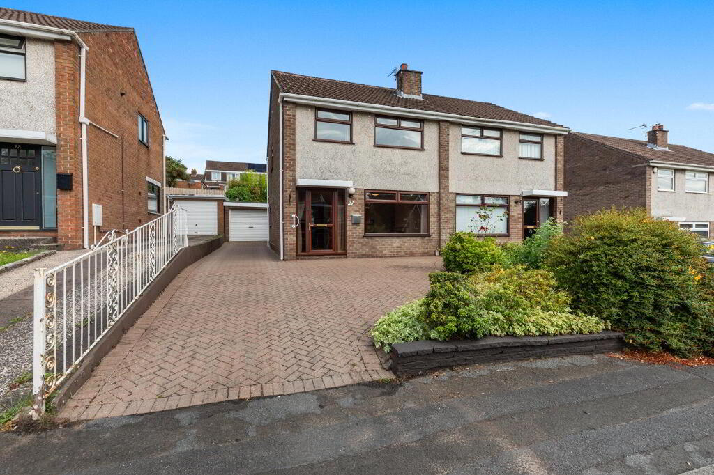 21 Glendun Park, Dunmurry, Belfast, BT17 9AY