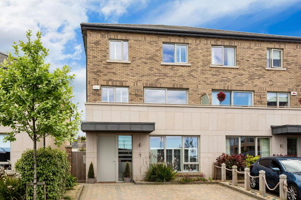 3 The Strand, Marina Village, Greystones, A63AW60