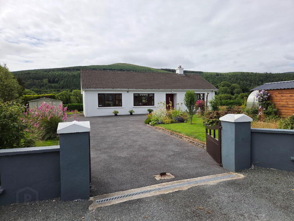 Toureen, Cahir, Bansha, E21HP76