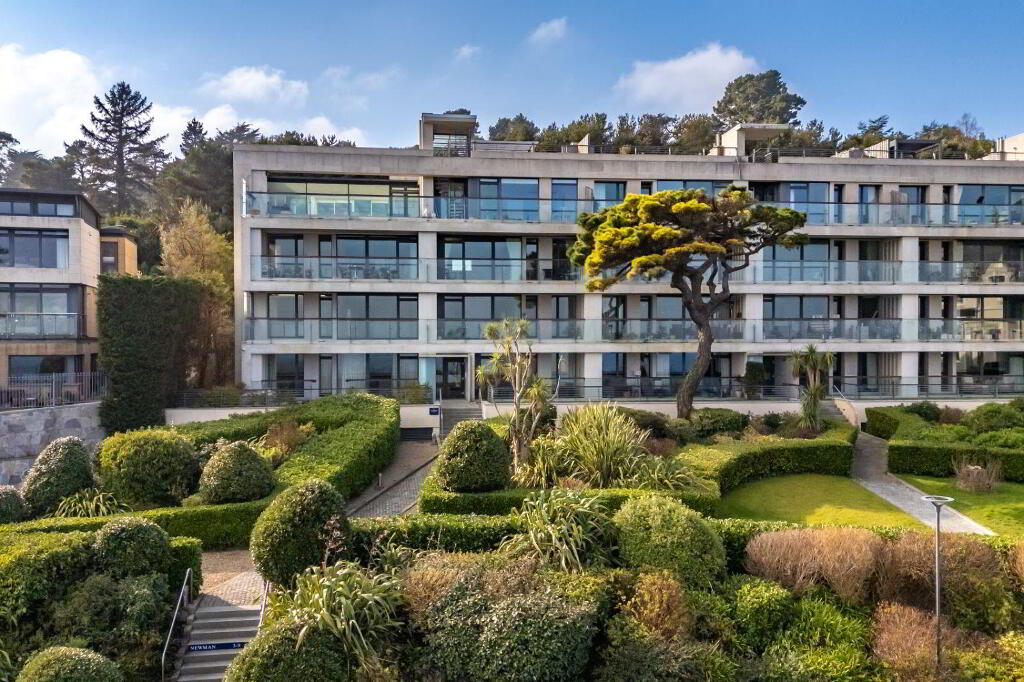 Apartment 6 Newman, The Court Killiney Bay, Station Road, Killiney, A96HK20