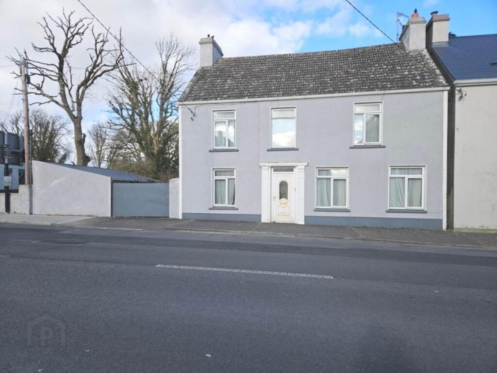 Church Street, Glenamaddy, F45W840