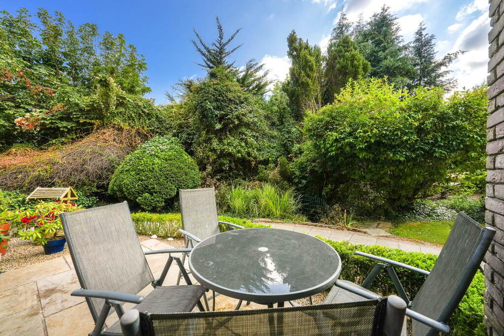 Apt 1, El Pinar, Kilgobbin Road, Sandyford, Dublin, D18PT63