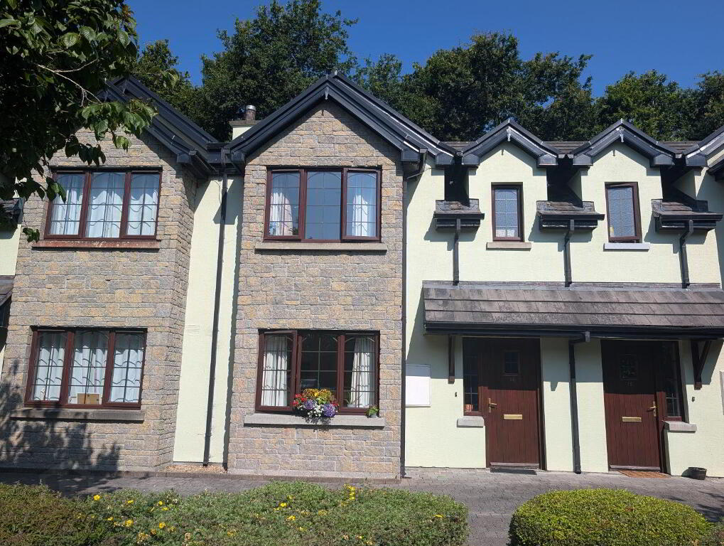 16 Mac Raghnaill Court, Lough Rinn, Gortletteragh, N41FX03