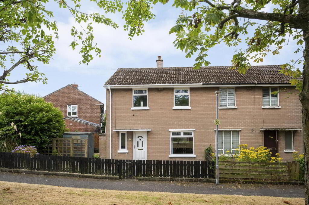 31 Knocknagoney Gardens, Belfast, BT4 2QA