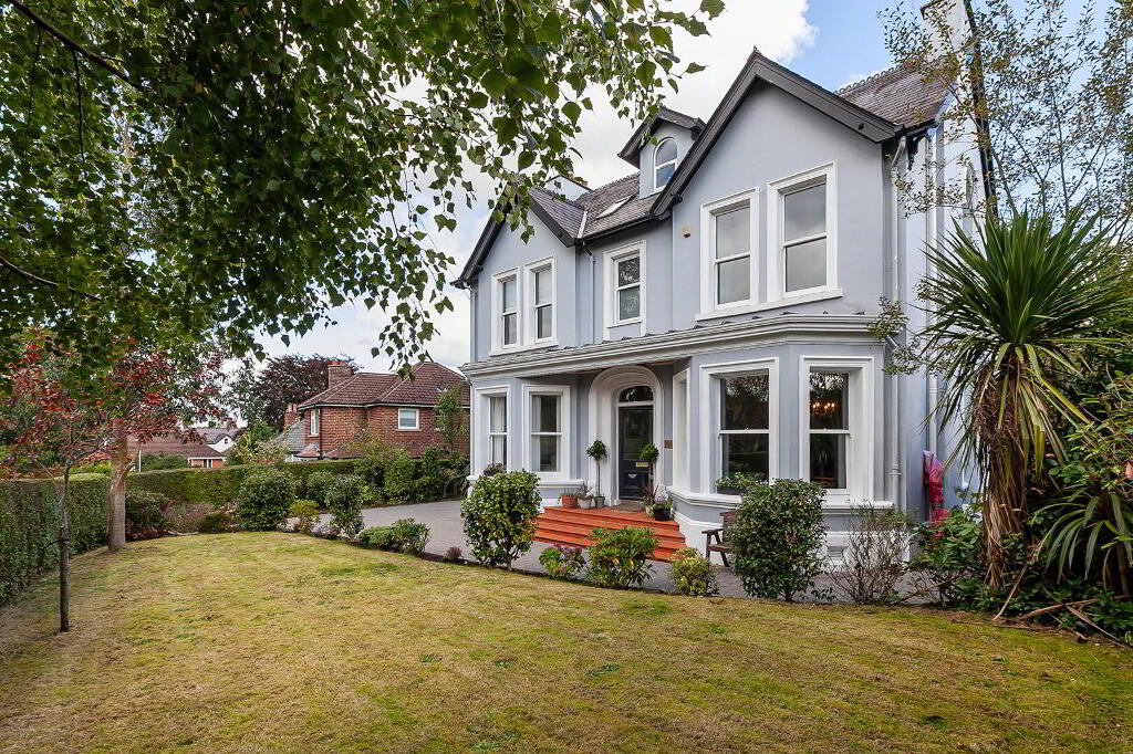 2 Kensington Park, Belfast, BT5 6NR