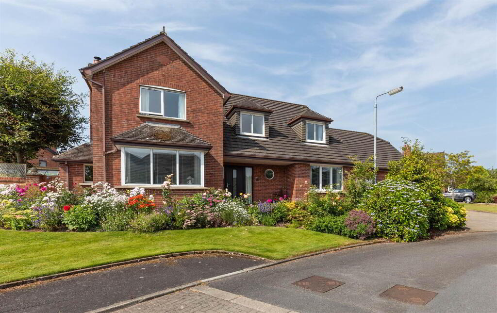 42 Carnesure Manor, Comber, BT23 5SJ