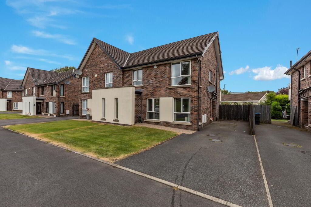 37 Rogan Wood, Newtownabbey, BT36 4BG