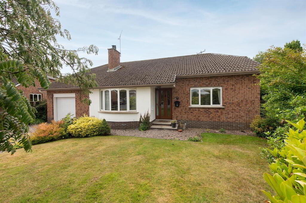 94 Kinedale Park, Ballynahinch, BT24 8YS