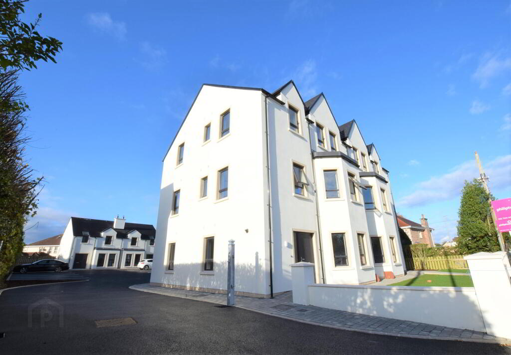 8 Lodge Grove, Lodge Road, Coleraine, BT52 1FJ