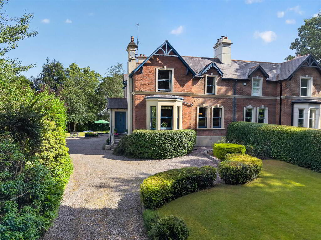 38 North Circular Road, Lisburn, BT28 3AH