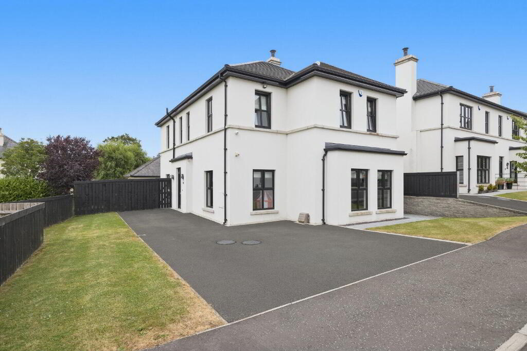 15 Pantridge Lane, Hillsborough, BT26 6FU