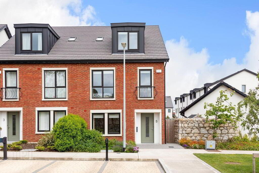 5 Suttonfield Paddocks, Kilternan, Carrickmines, Carrickmines, D18YW7Y