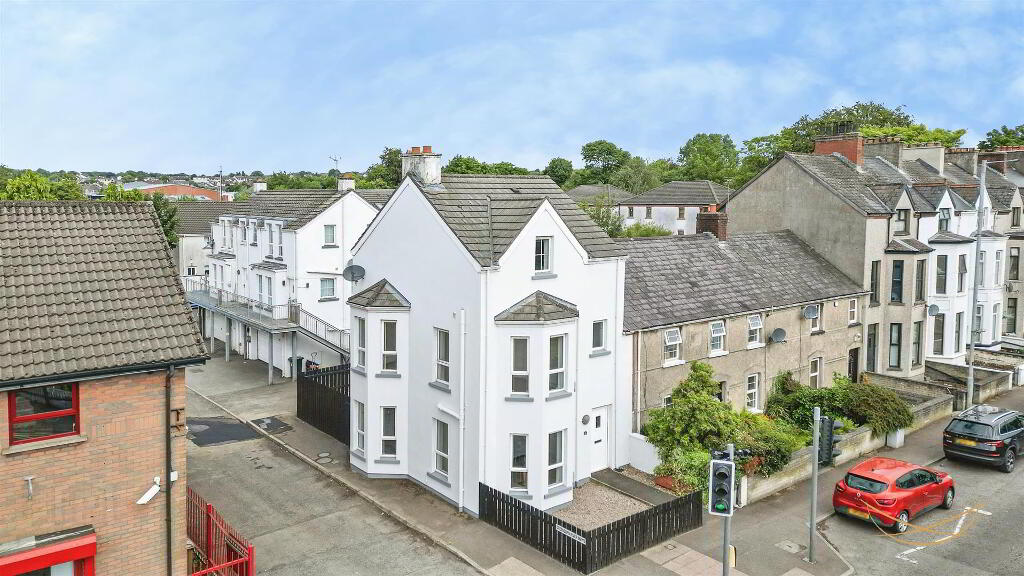 10 Greenburn River Mews, Ballynure Road, Ballyclare, BT39 9AG