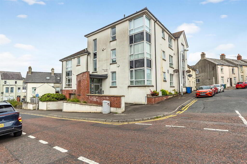 Apt 1, 34 Central Avenue, Bangor, BT20 3AF