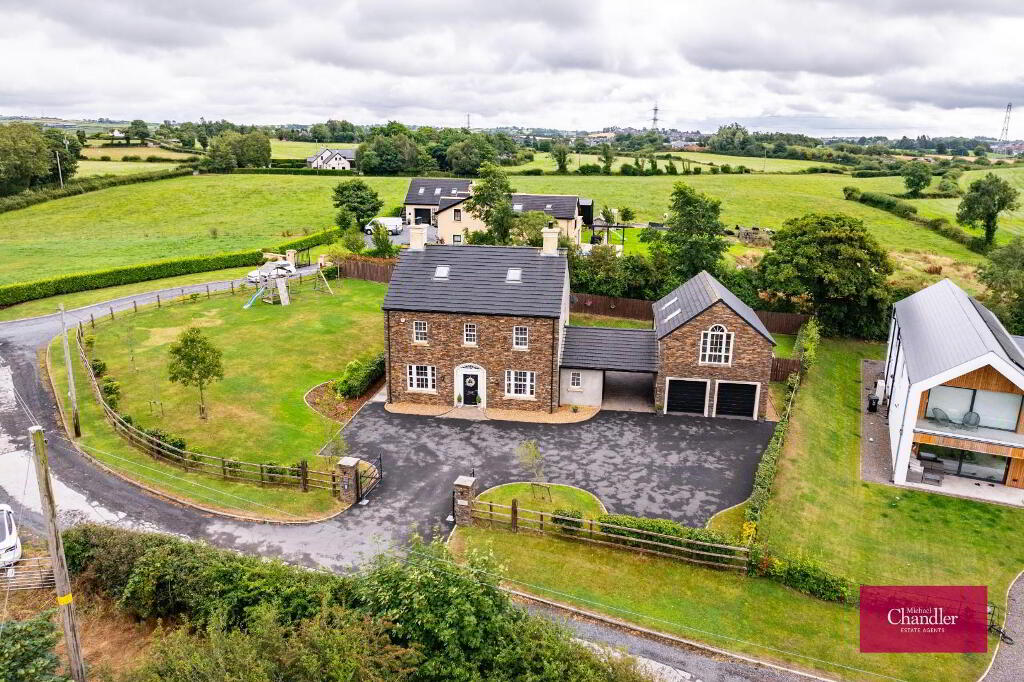 Ballydoolan House, 19b Upper Mealough Road, Belfast, BT8 8LR