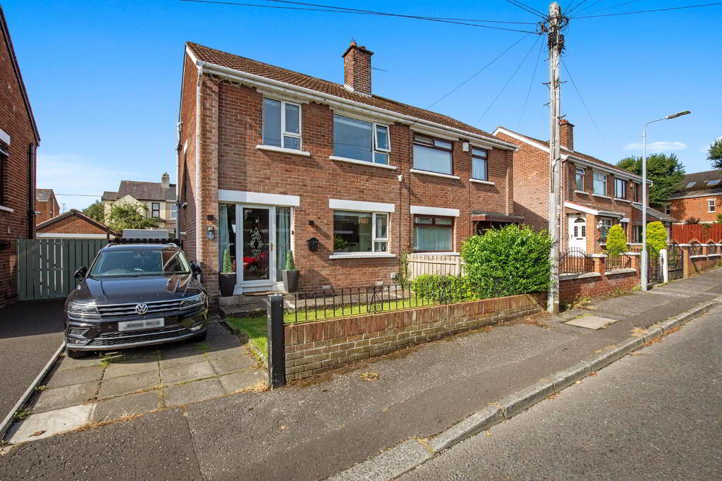 7 Stockmans Park, Andersonstown, Belfast, BT11 9AX