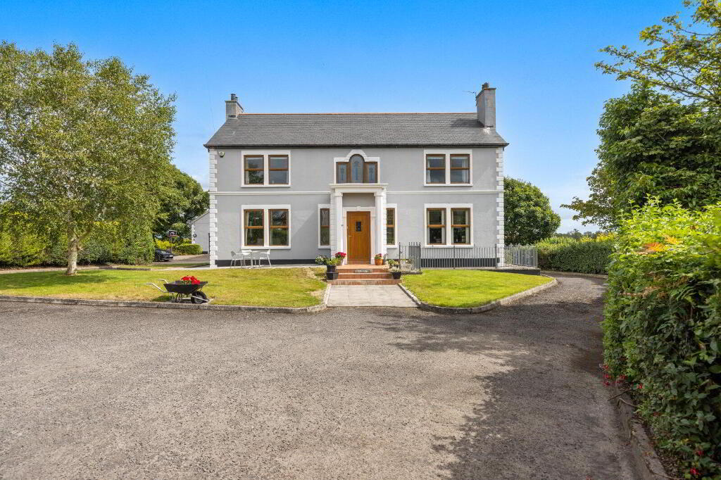 103 Belfast Road, Saintfield, BT24 7HE