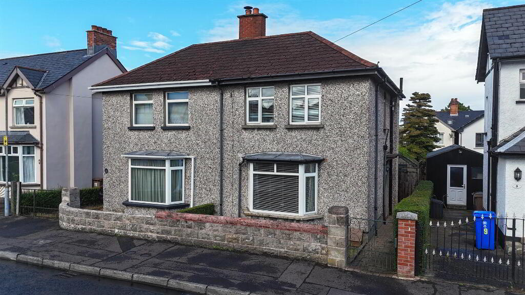 11 Donegall Park, Belfast, BT10 0HH