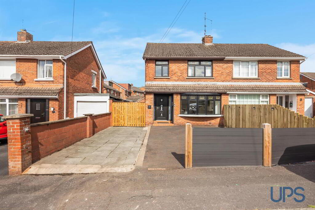 85 Stewartstown Park, Belfast, BT11 9GJ