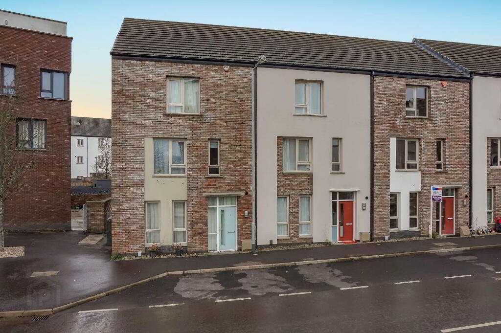 3 Sycamore Mews, Lisburn, BT28 2ZL