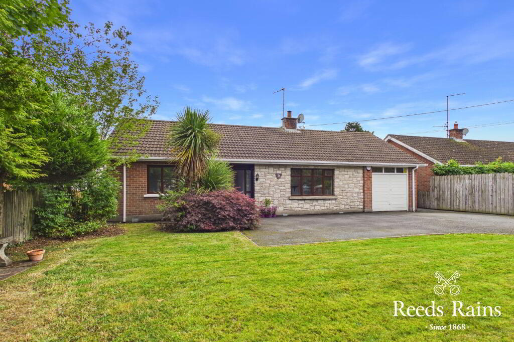 76 Kesh Road, Maze, Lisburn, BT27 5RR