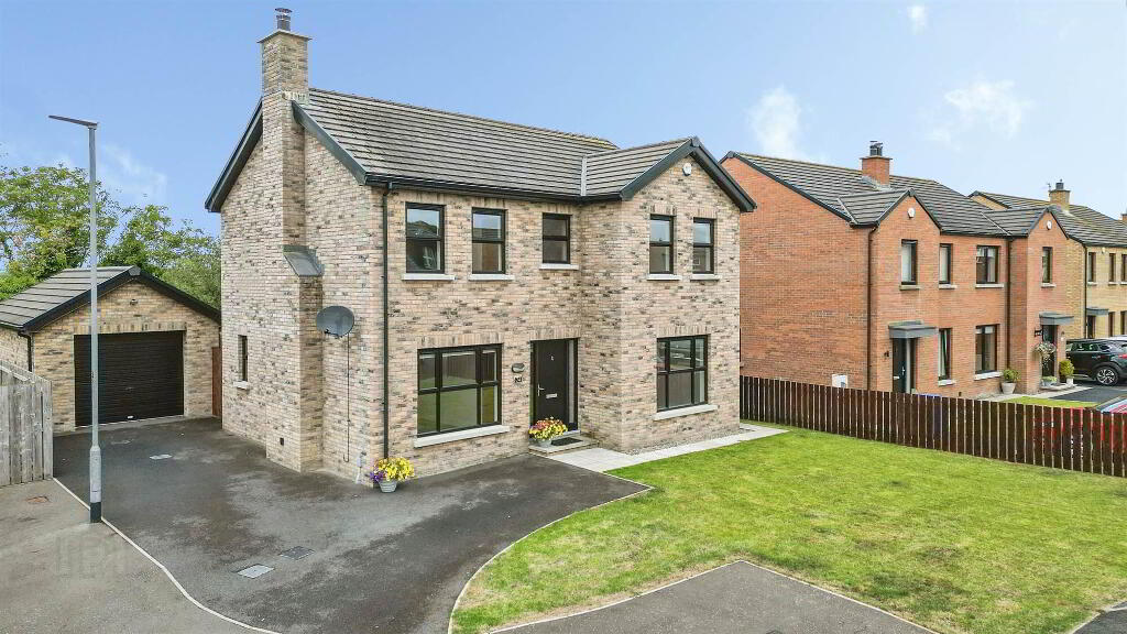 74 Graysfield, Crossgar, BT30 9HG