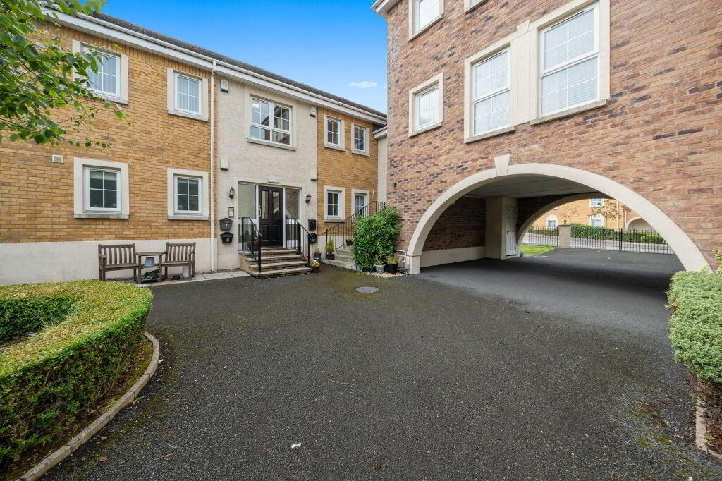 7 Lineybrook Court, Bangor, BT19 7EB