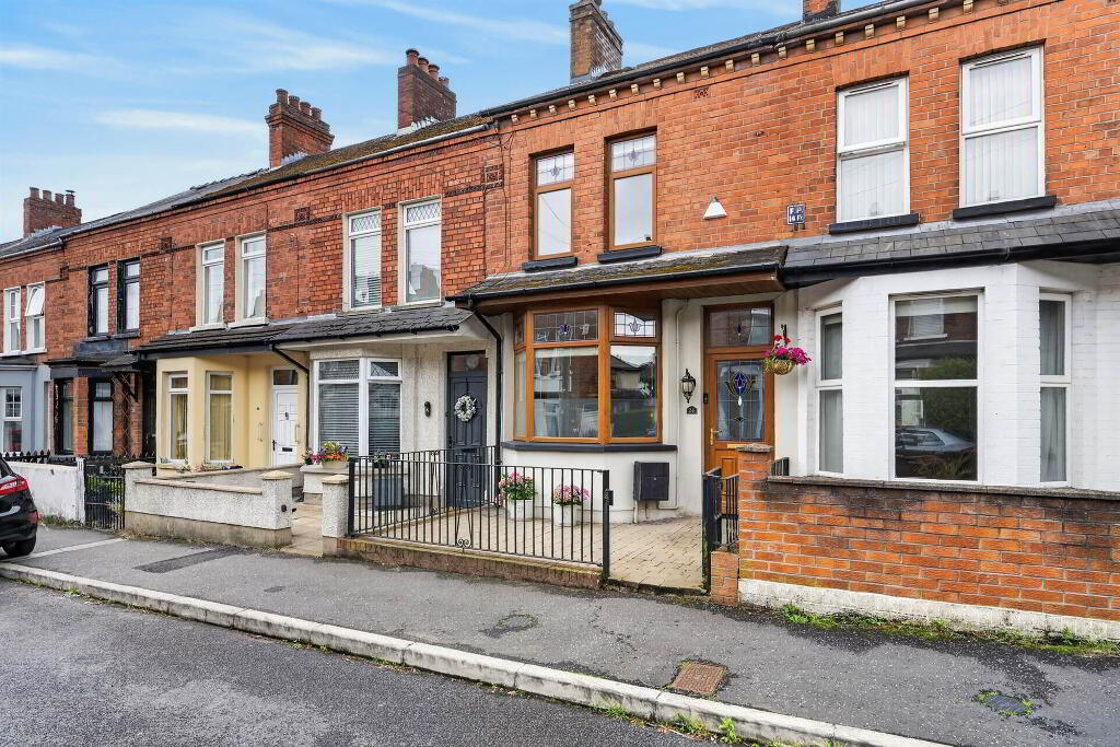 26 Titania Street, Belfast, BT6 8NT