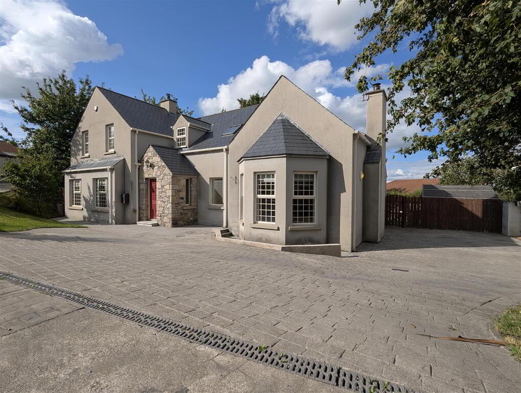 2 Mountain Springs, Newcastle, BT33 0TY