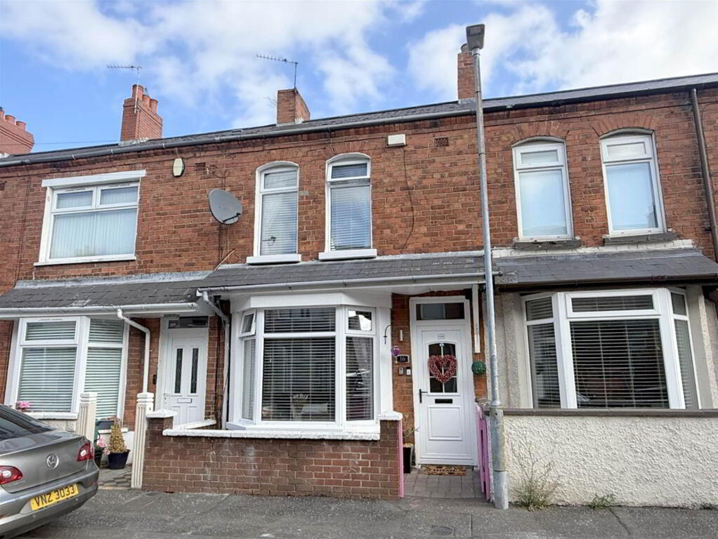 16 Holycroft, Bloomfield, Belfast, BT5 5JE