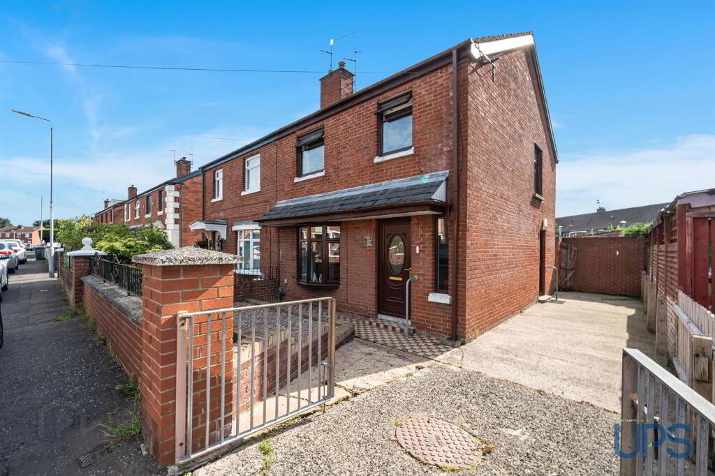 3 Gransha Drive, Glen Road, Belfast, BT11 8AL