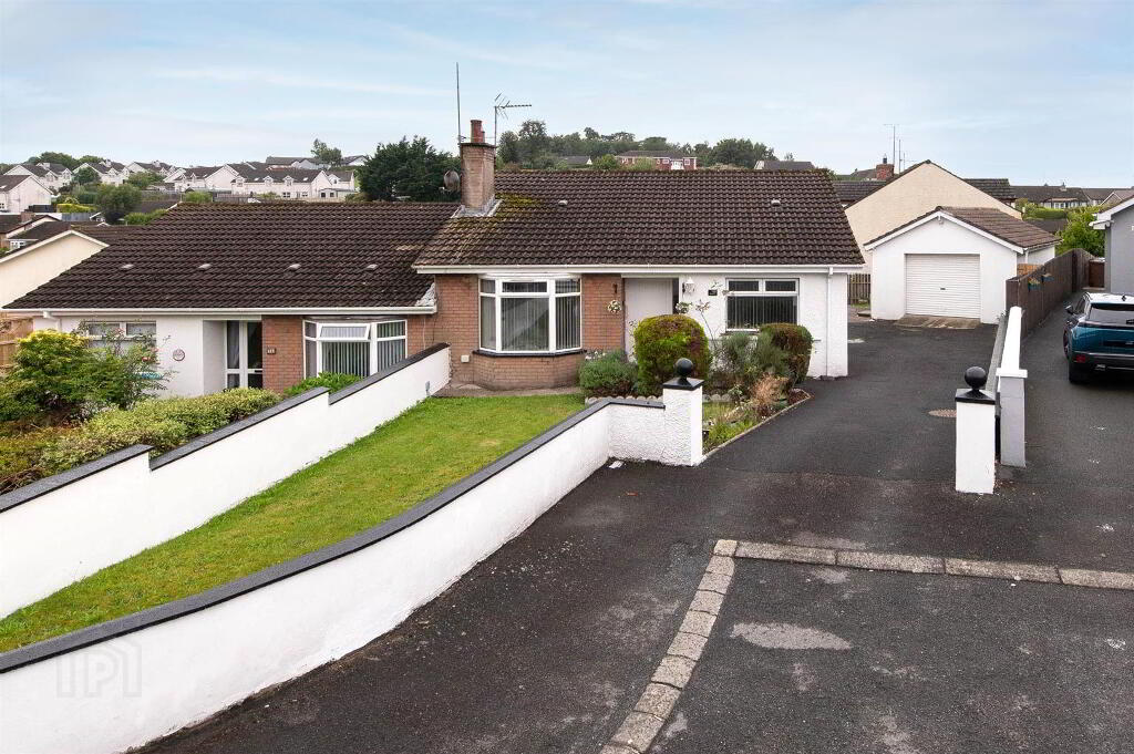 116 Bishops Brae Avenue, Downpatrick, BT30 6TQ