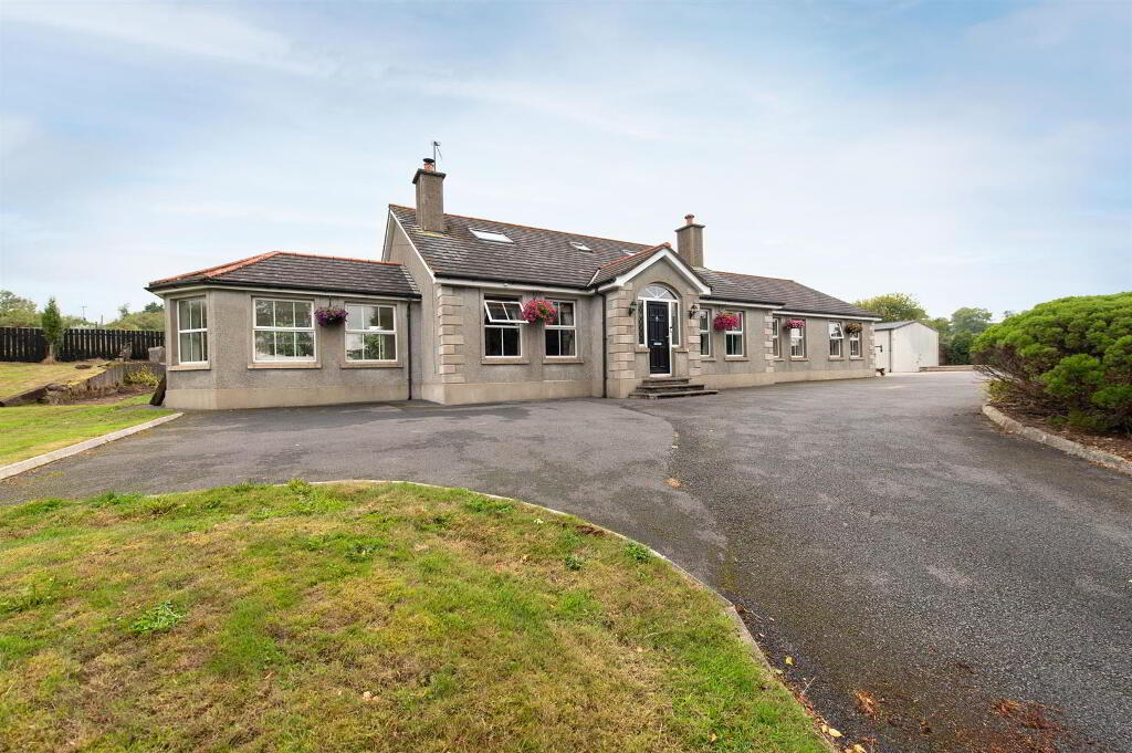 86 Teconnaught Road, Crossgar, BT30 9HH