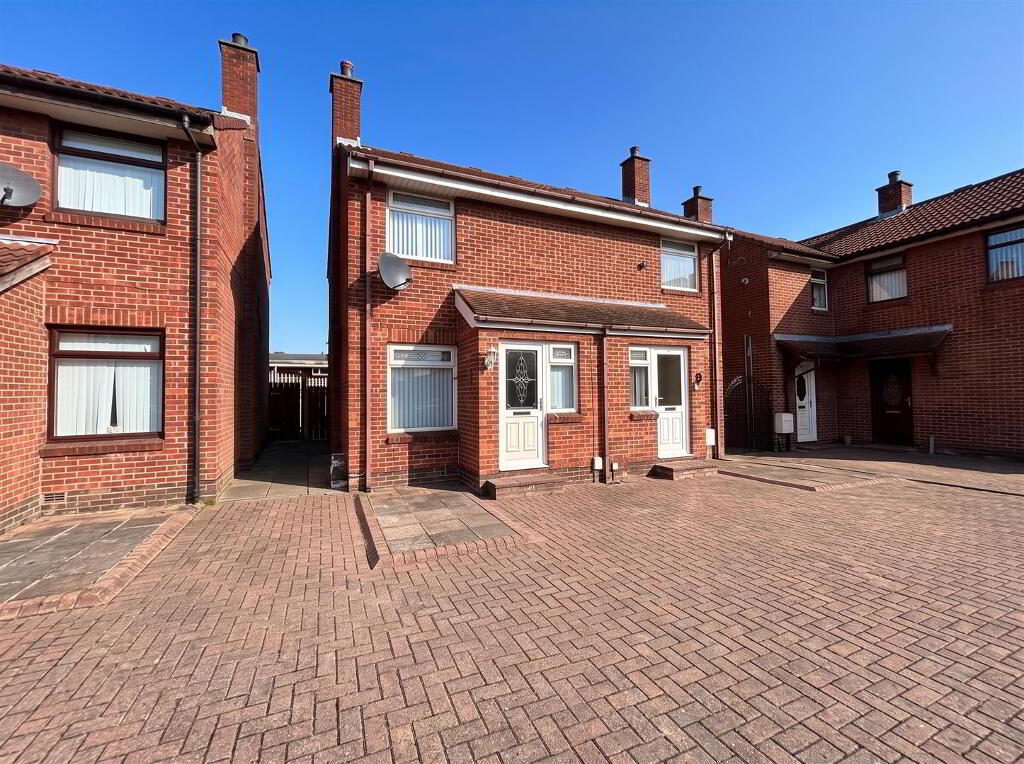 23 Silver Birch Courts, Belfast, BT13 2JJ
