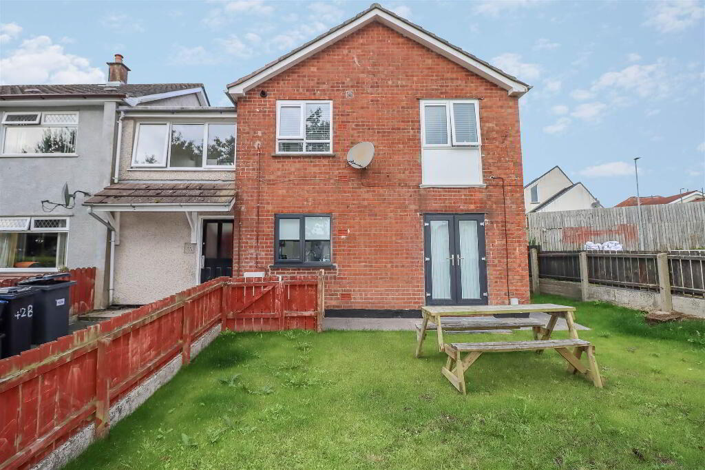 42, A Enler Park West, Dundonald, Belfast, BT16 2DS