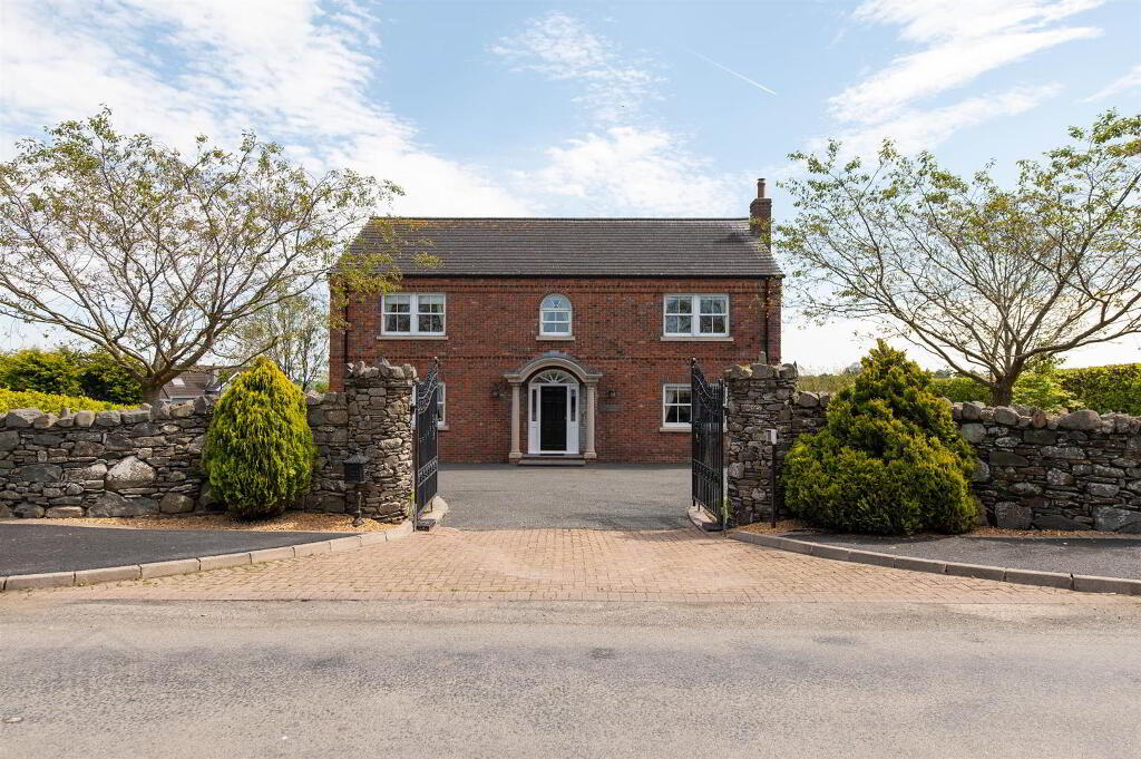 4 Barnamaghery Road, Darragh Cross, Saintfield, BT30 9NA